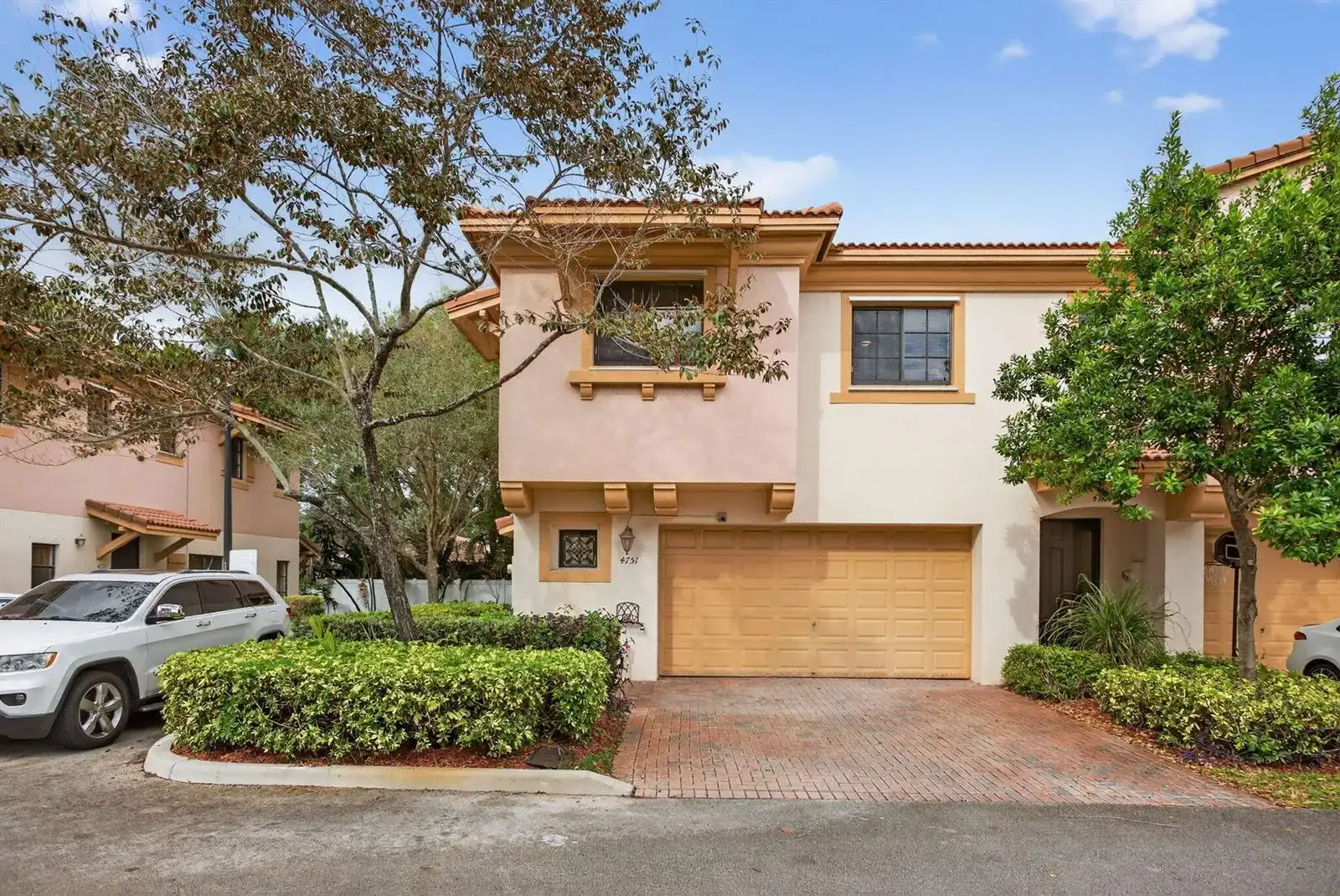 4751 Grand Cypress Circle N, Coconut Creek FL 33073