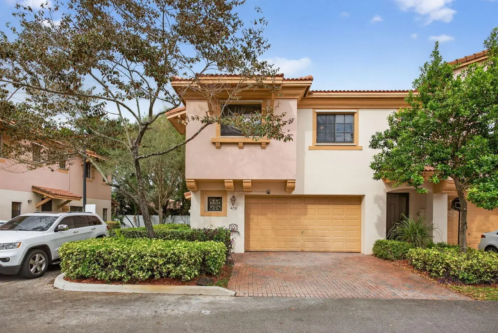 4751 Grand Cypress Circle N, Coconut Creek FL 33073