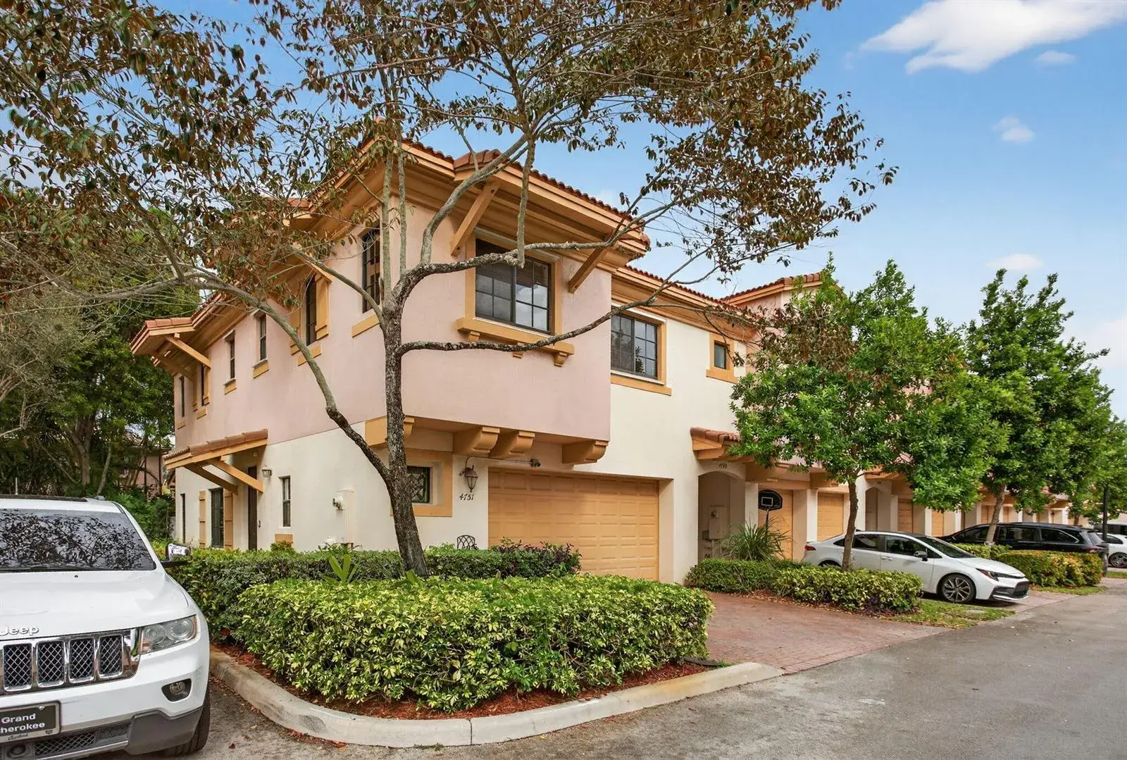 4751 Grand Cypress Circle N, Coconut Creek FL 33073