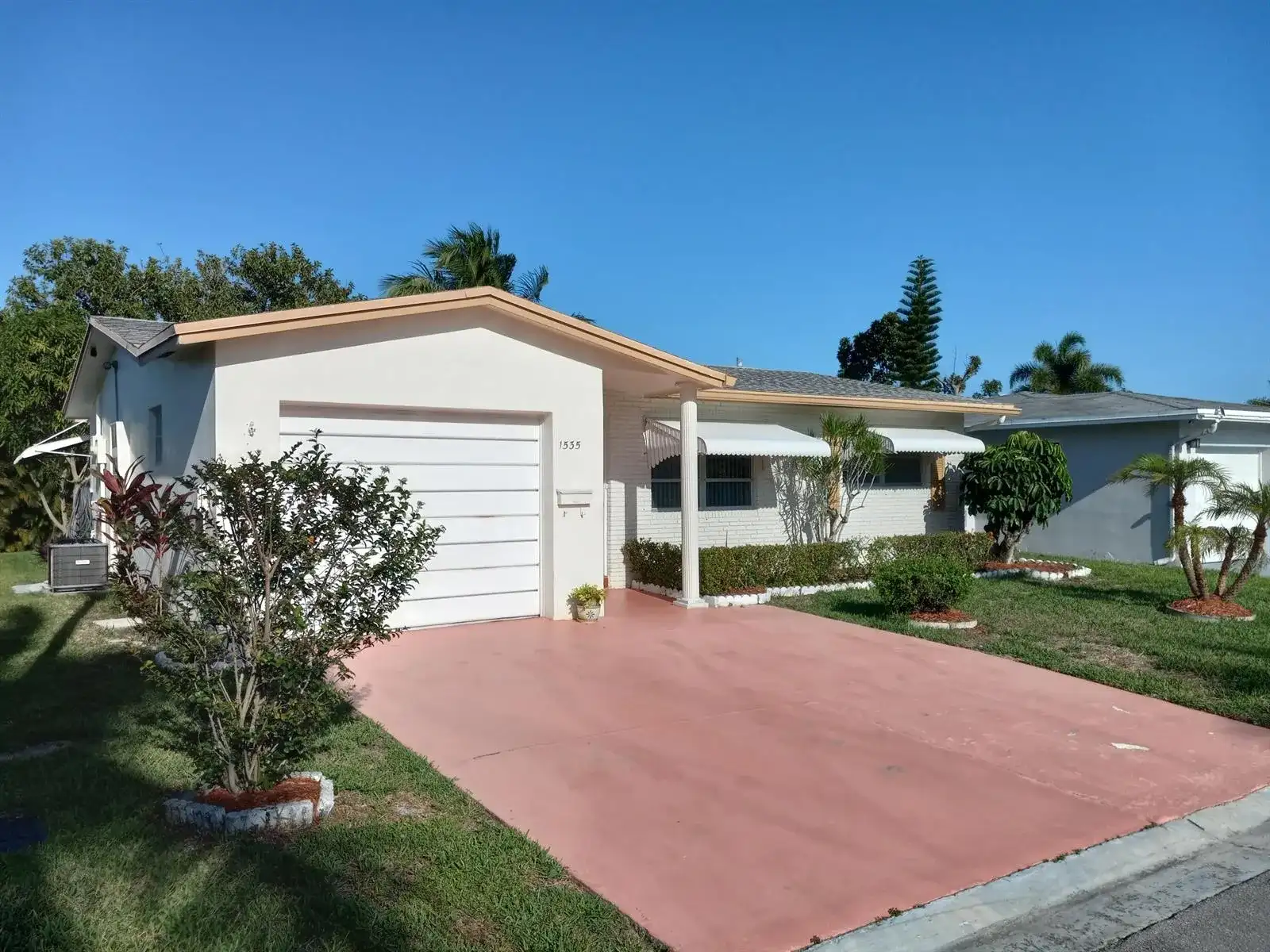 1535 NW 70th Lane, Margate FL 33063 photo 2