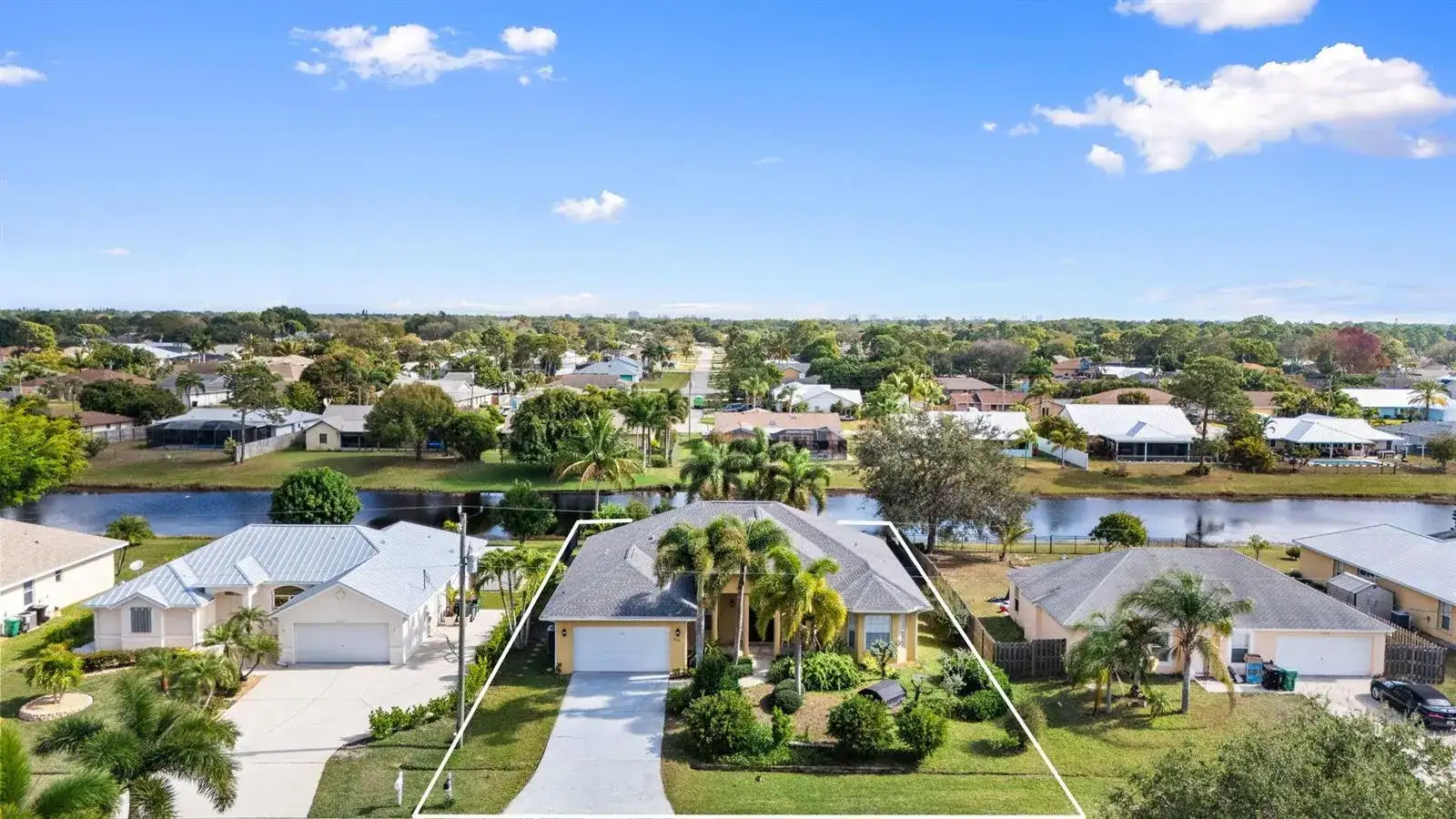 2019 SE Mantua Street, Port St. Lucie FL 34952 photo 3