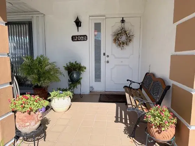 1206 S Lakes End Drive # D, Fort Pierce FL 34982