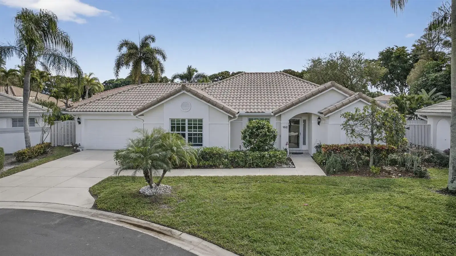 152 Eagleton Court, Palm Beach Gardens FL 33418