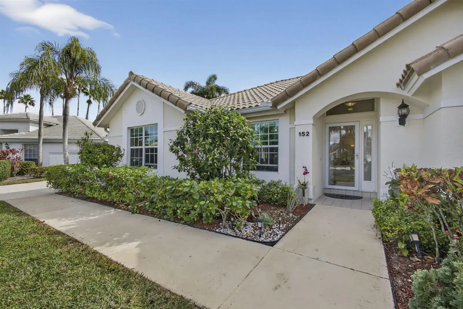 152 Eagleton Court, Palm Beach Gardens FL 33418 photo 4
