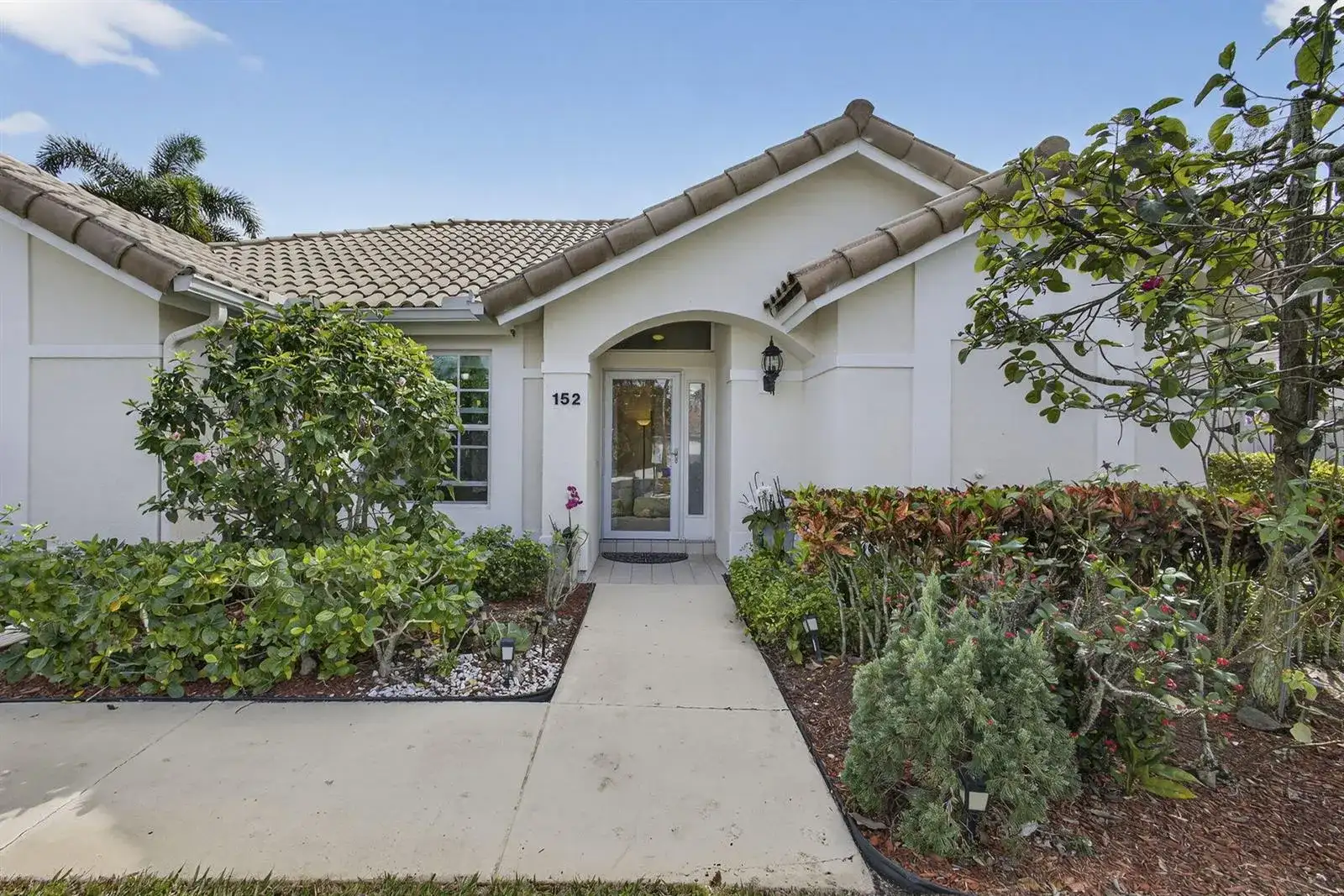 152 Eagleton Court, Palm Beach Gardens FL 33418 photo 5