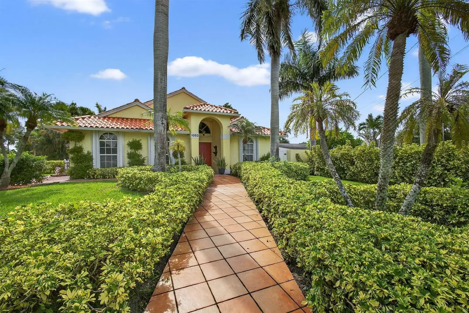 1052 W Shore Drive, West Palm Beach FL 33406 photo 3