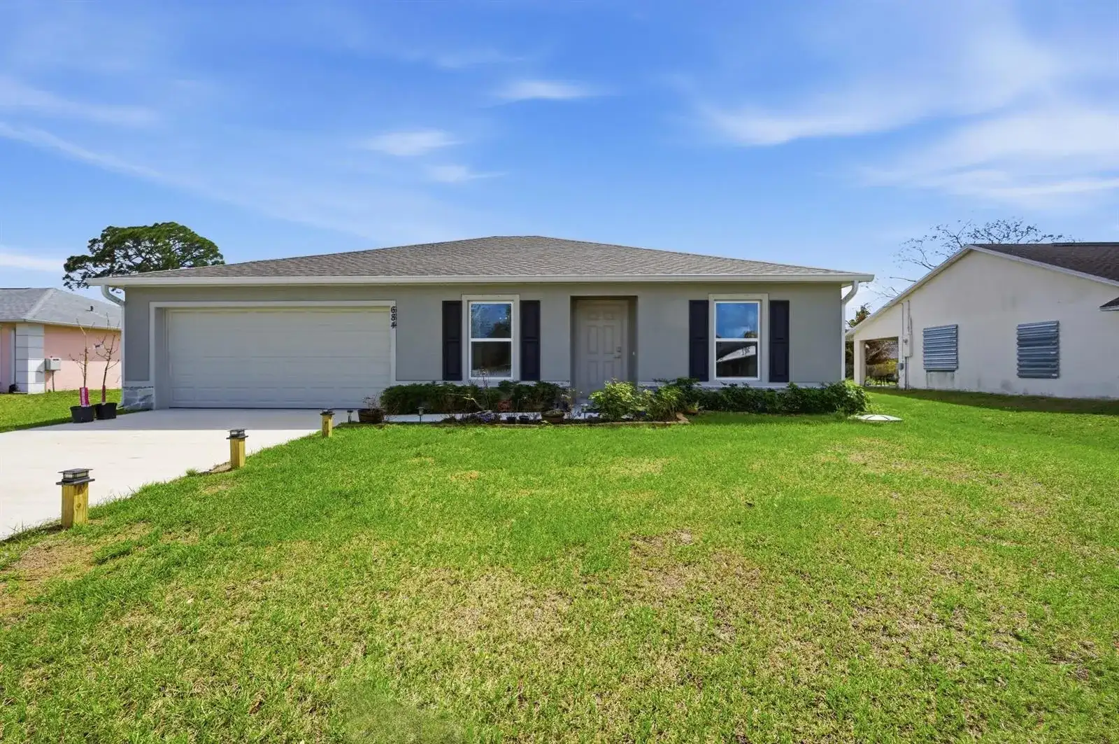 684 SE Crescent Avenue, Port St. Lucie FL 34984 photo 2