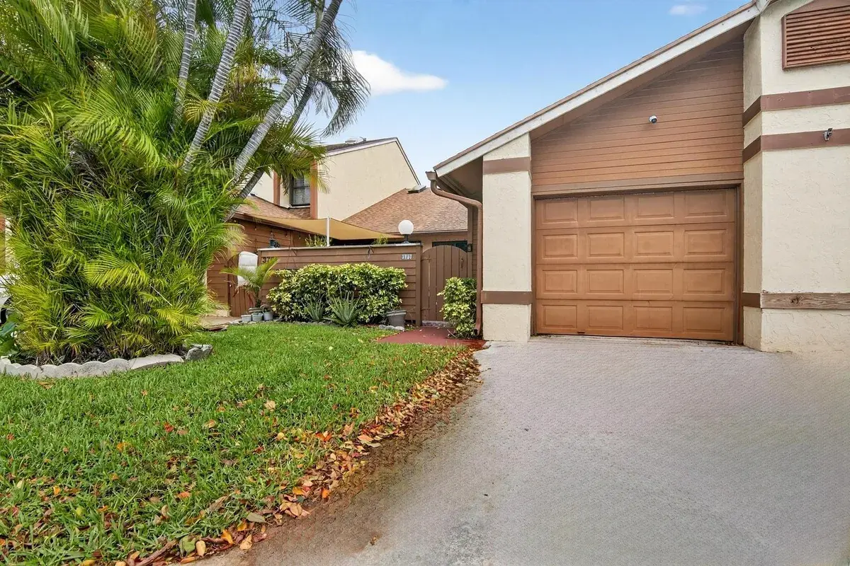 3757 Blue Ridge Road, West Palm Beach FL 33406
