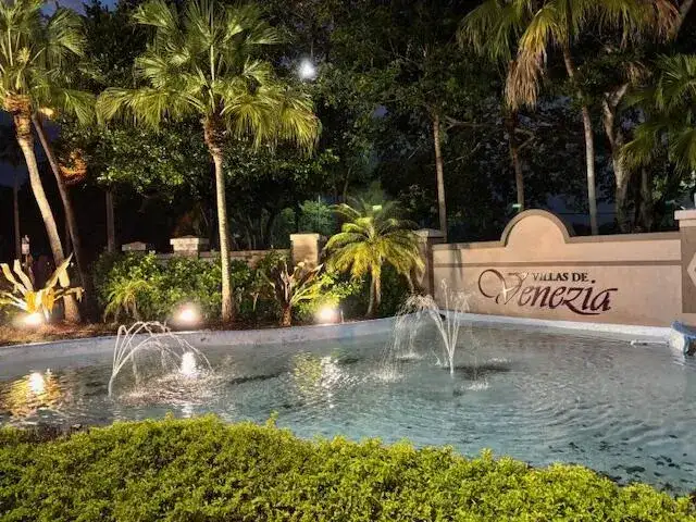9959 Nob Hill Place, Sunrise FL 33351 photo 2