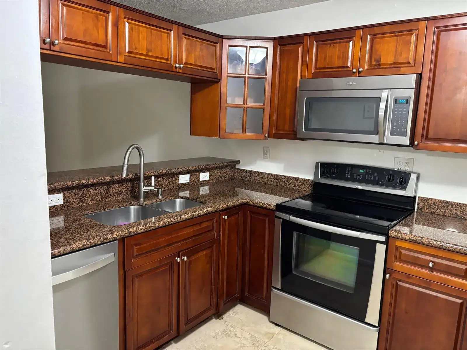 9959 Nob Hill Place, Sunrise FL 33351 photo 3
