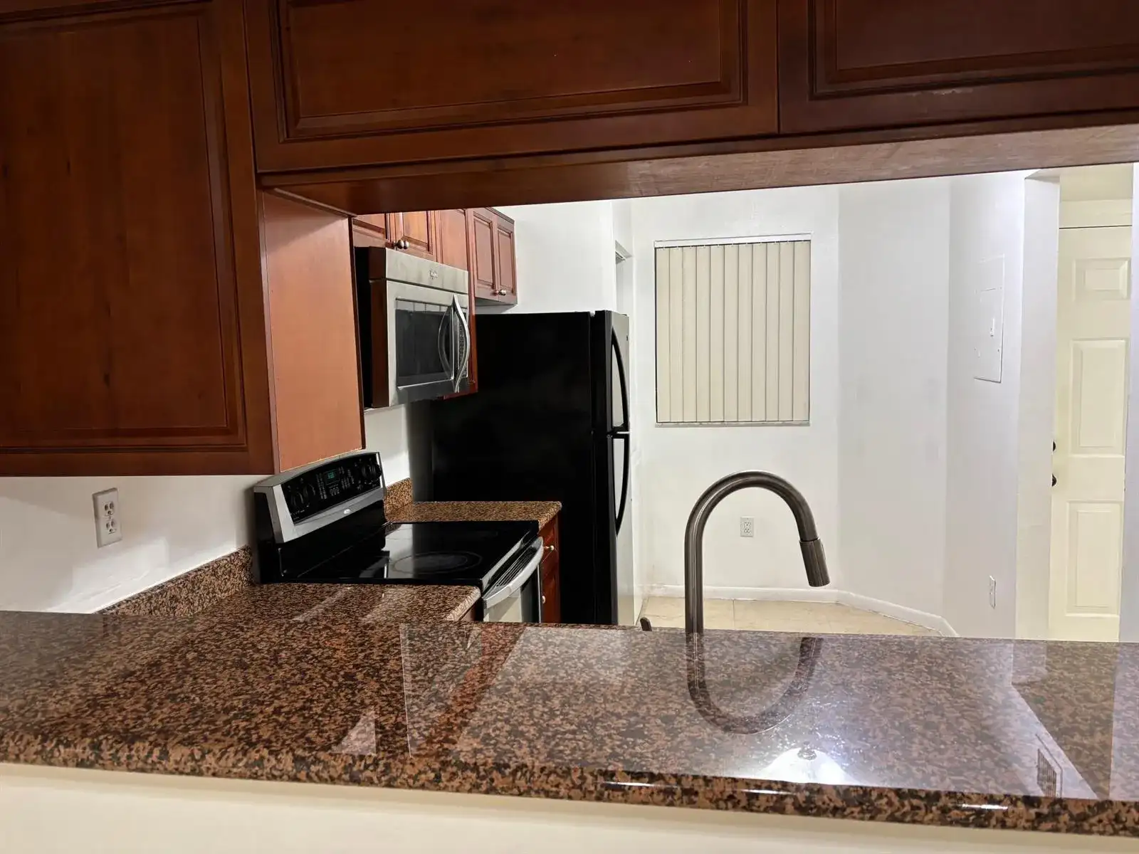 9959 Nob Hill Place, Sunrise FL 33351 photo 5
