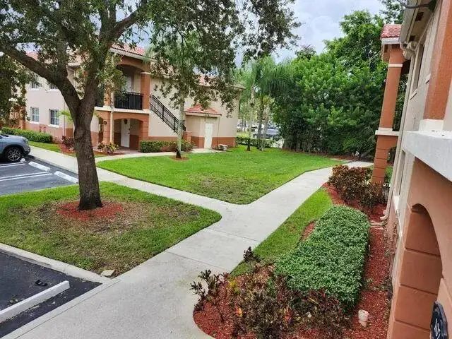 3810 N Jog Road # 202, West Palm Beach FL 33411 photo 4