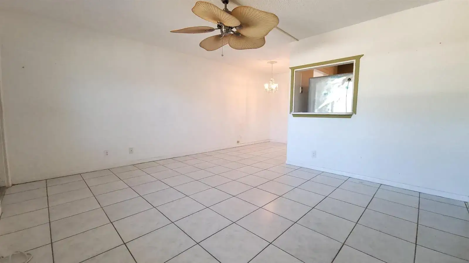 23 Kingswood B, West Palm Beach FL 33417 photo 2