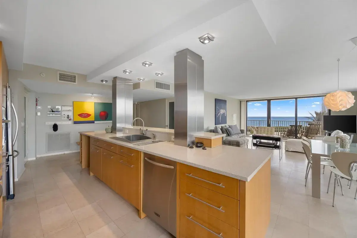 3360 S Ocean Boulevard # I, Palm Beach FL 33480