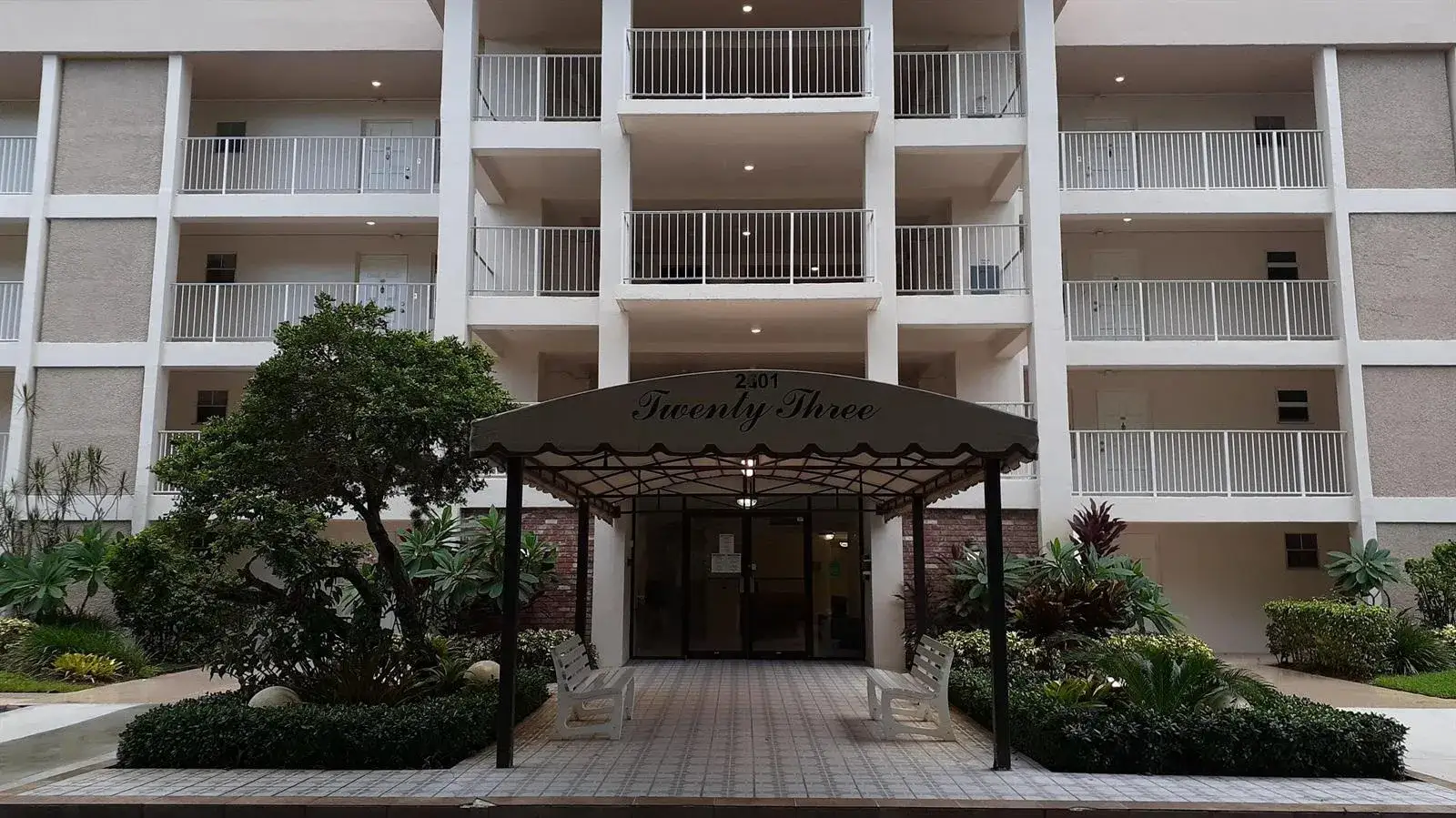 2601 S Course Drive # 203, Pompano Beach FL 33069