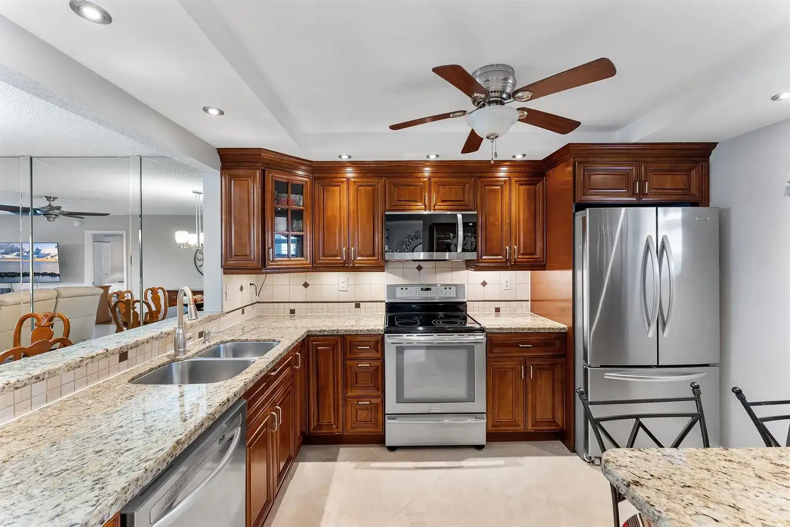 3930 Inverrary Boulevard # d, Lauderhill FL 33319 photo 5