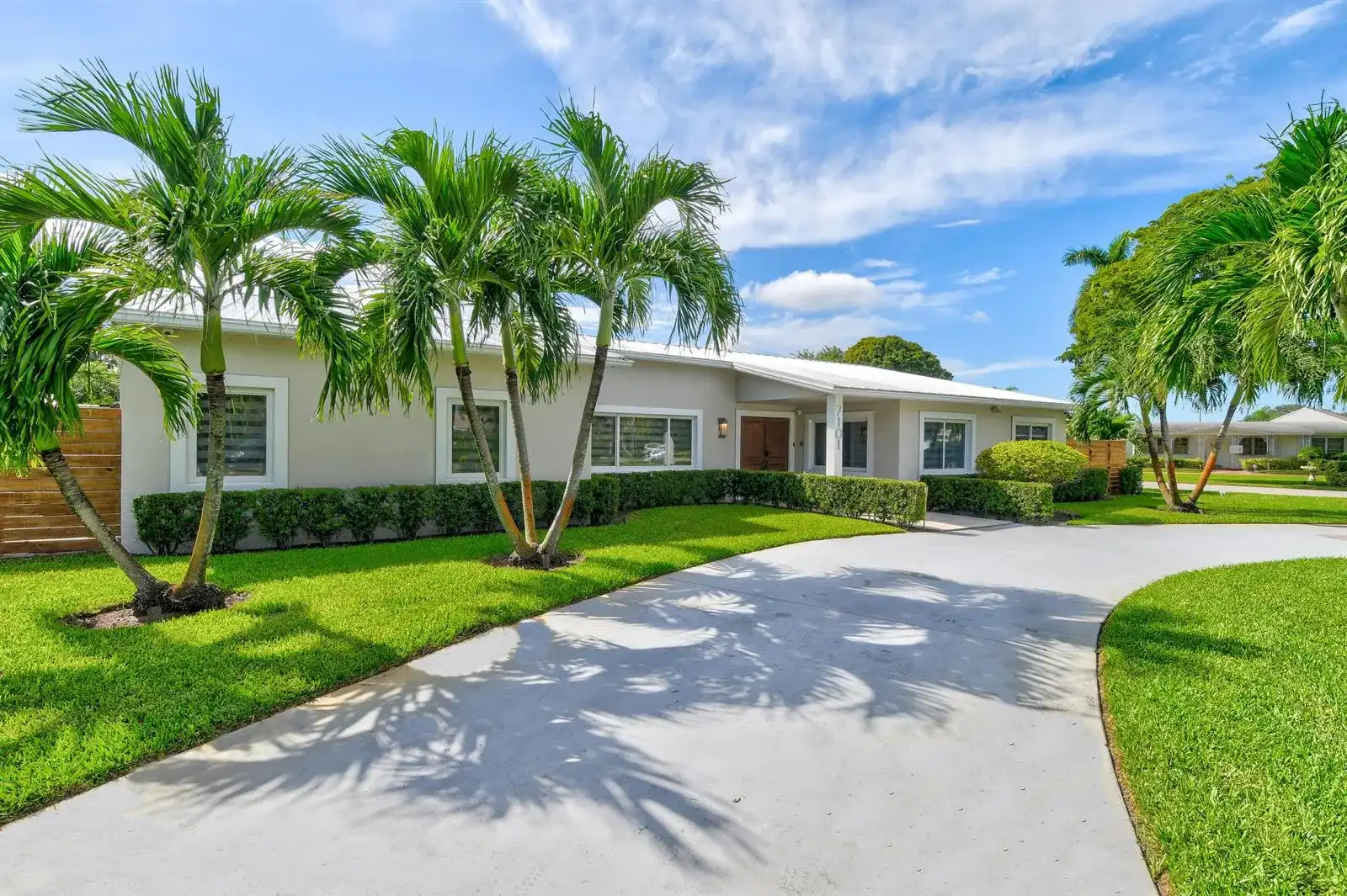 7101 W Lake Drive, Lake Clarke Shores FL 33406