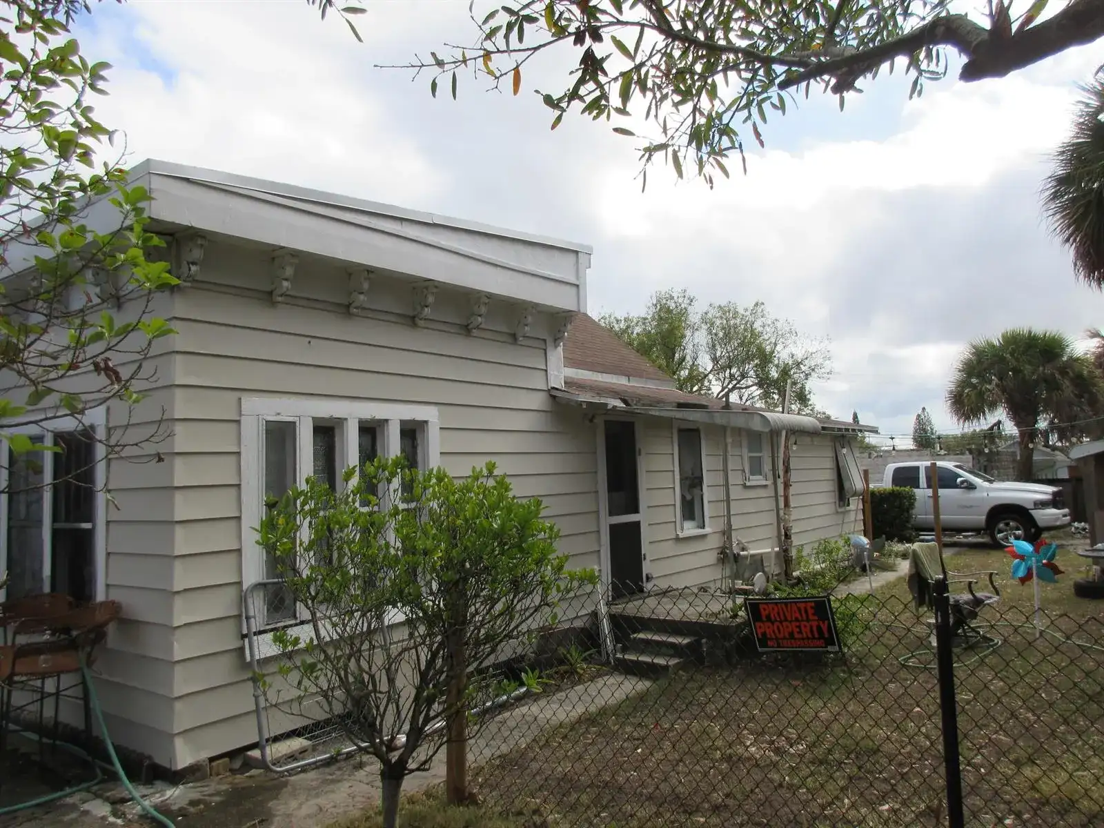 603 Avenue Avenue E, Fort Pierce FL 34950 photo 2