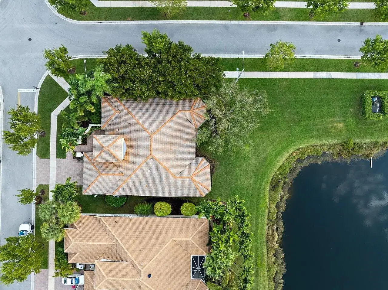 9724 Via Grandezza W, Wellington FL 33411 photo 2