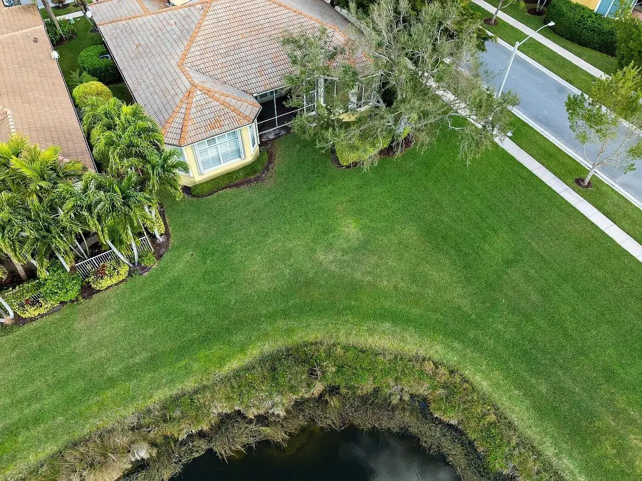 9724 Via Grandezza W, Wellington FL 33411 photo 3