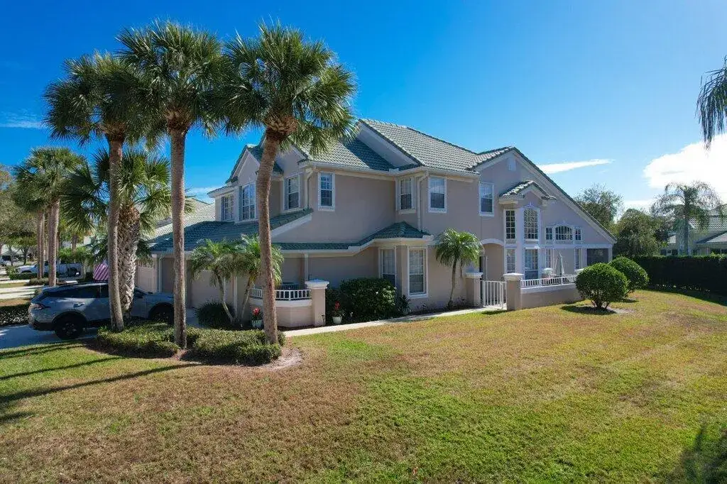 1686 SW Harbour Isles Circle, Port St. Lucie FL 34986