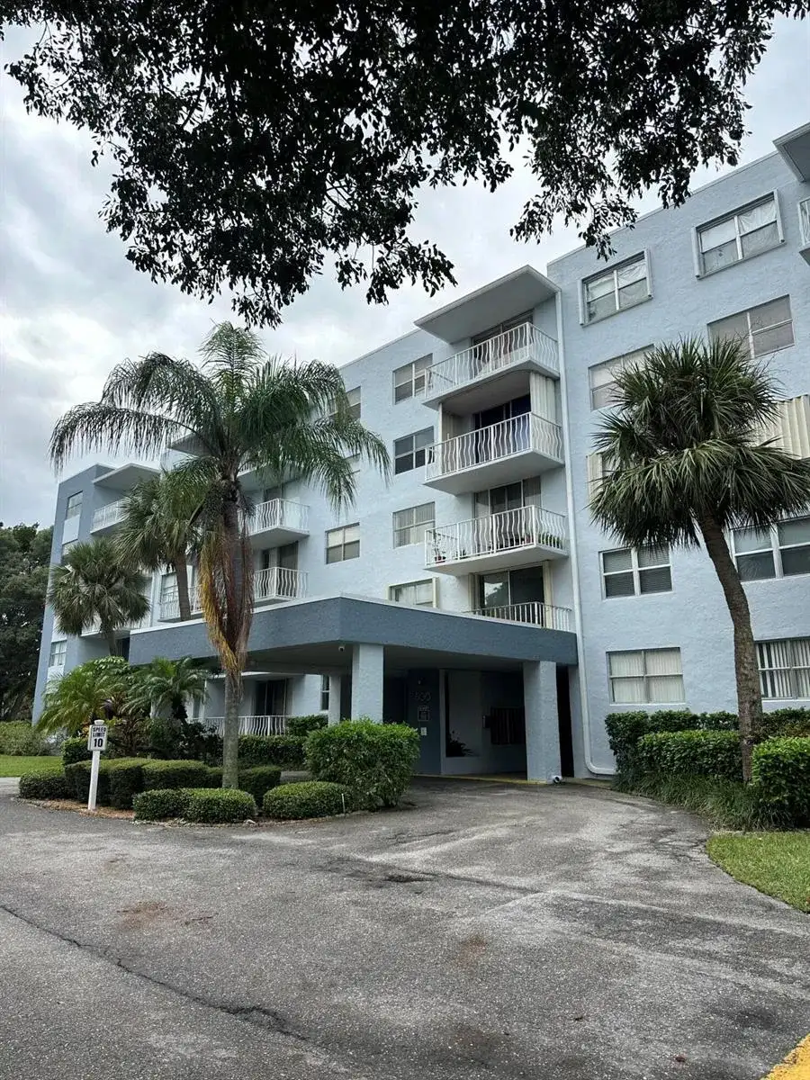 500 Executive Center Drive # 3h, West Palm Beach FL 33401 photo 2