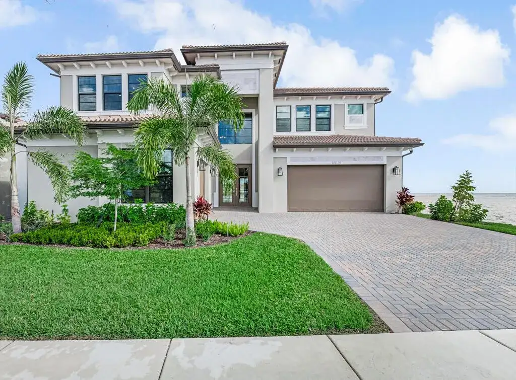 10028 Cloud View, Palm Beach Gardens FL 33412 photo 2