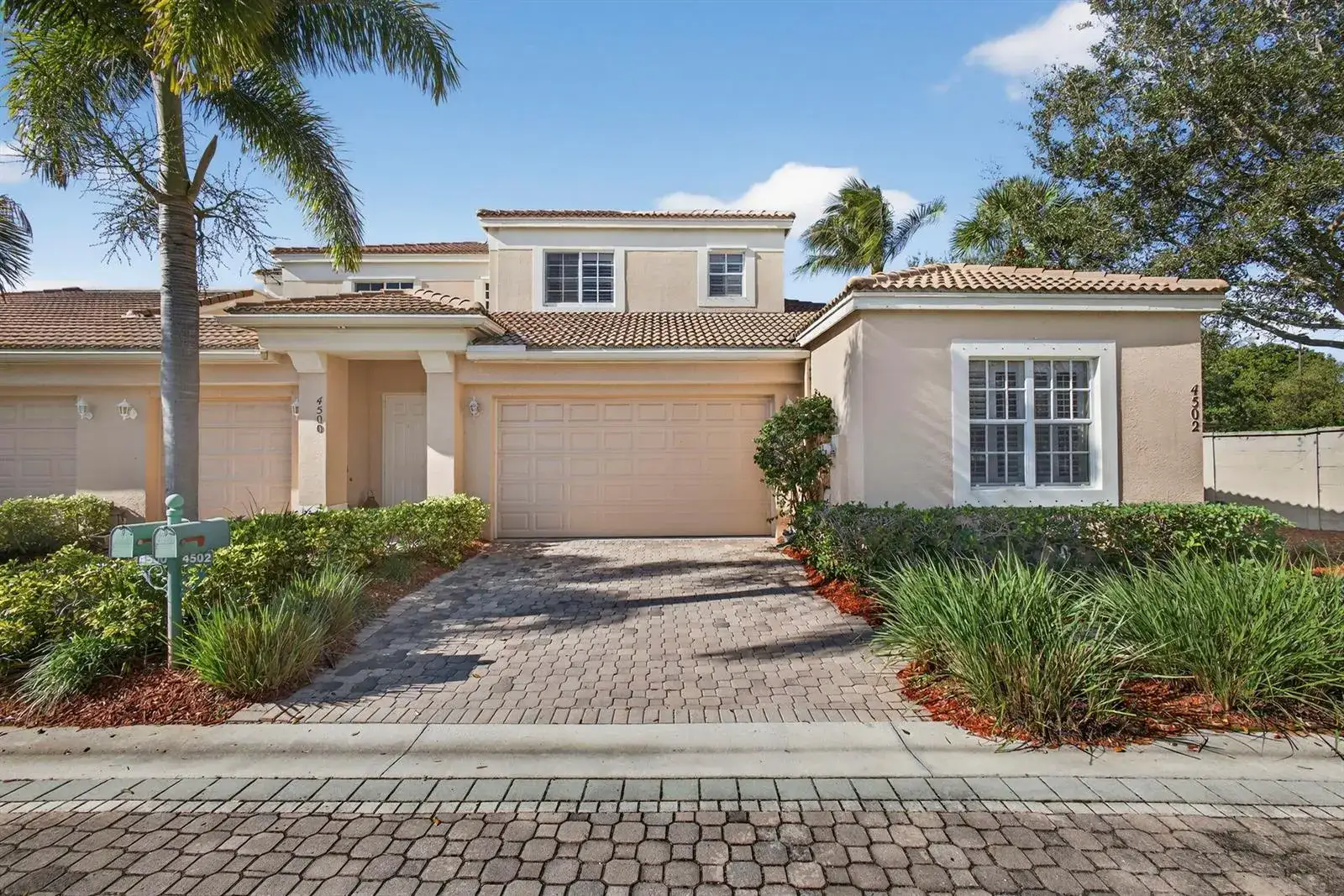 4502 Hickory Drive, Palm Beach Gardens FL 33418