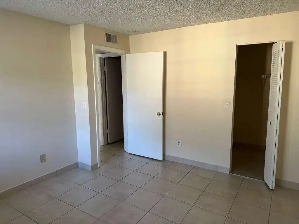 1239 SW 46th Avenue # 906, Pompano Beach FL 33069 photo 3