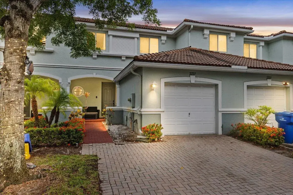 2227 Oakmont Drive, Riviera Beach FL 33404
