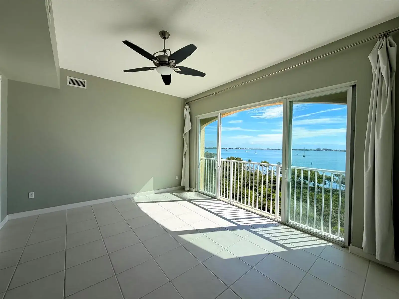 29 Harbour Isle Drive W, Hutchinson Island FL 34949 photo 3