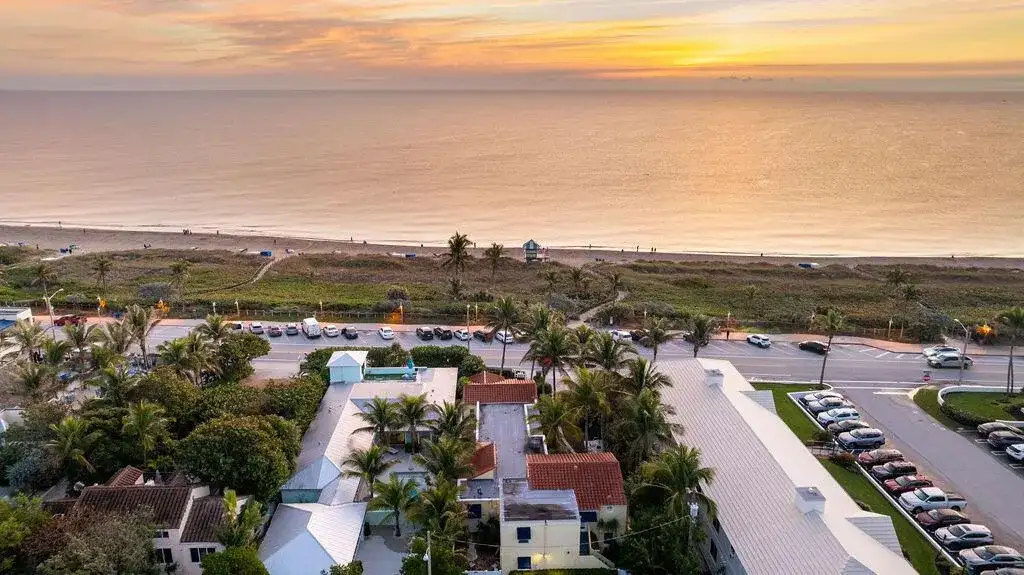 88 S Ocean Boulevard, Delray Beach FL 33483 photo 2