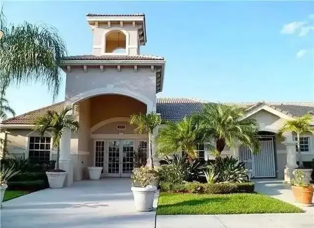 5045 Wiles Road # 308, Coconut Creek FL 33073 photo 2