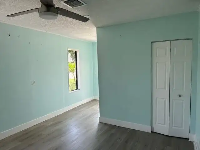 907 SE Lake Street, Stuart FL 34994 photo 4