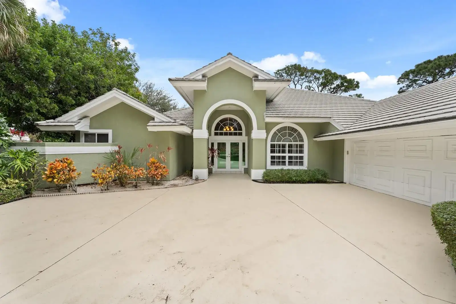 6581 SE Baltusrol Terrace, Stuart FL 34997 photo 3