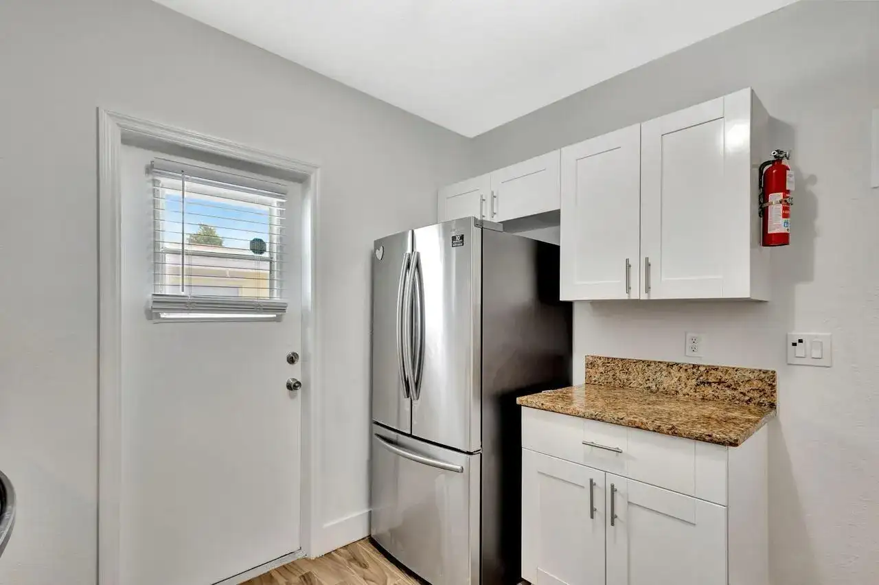 1075 W 30th Street, Riviera Beach FL 33404 photo 4