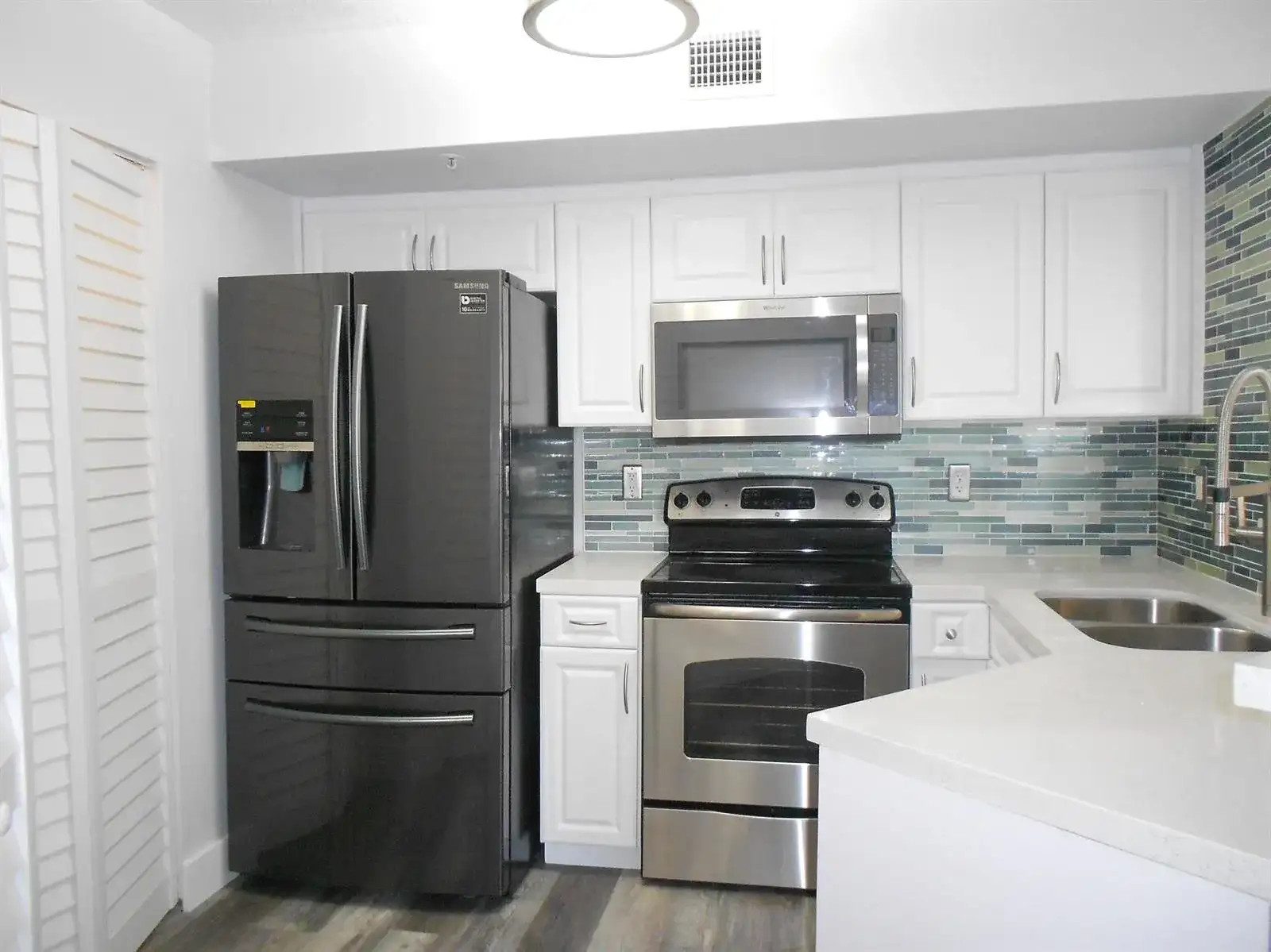 1000 Scotia Drive # 304, Hypoluxo FL 33462 photo 3