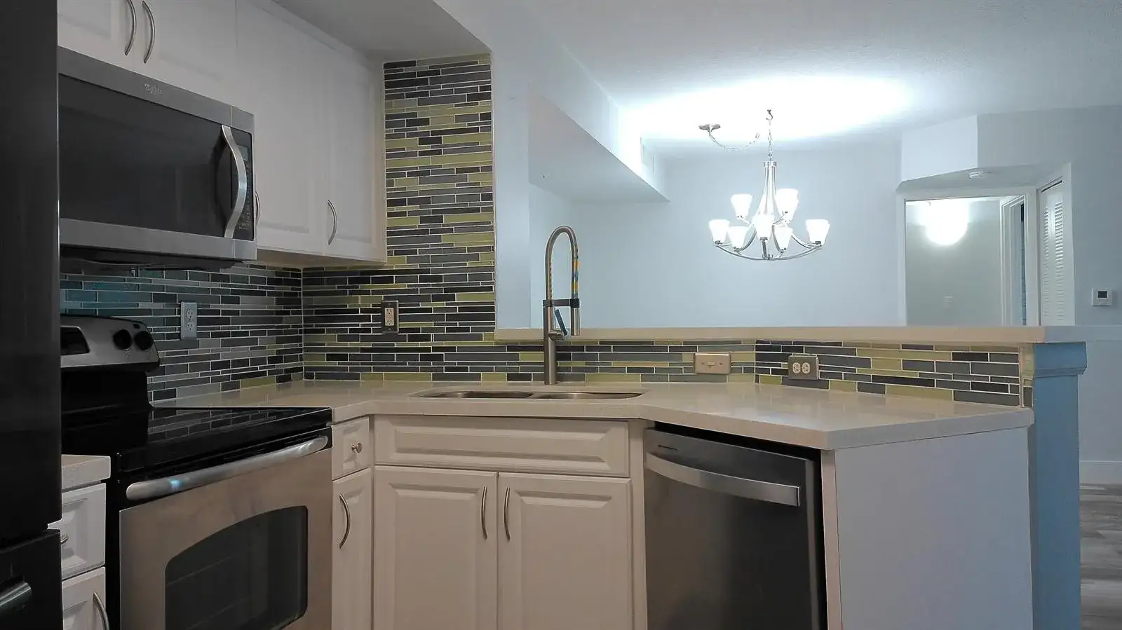 1000 Scotia Drive # 304, Hypoluxo FL 33462 photo 4