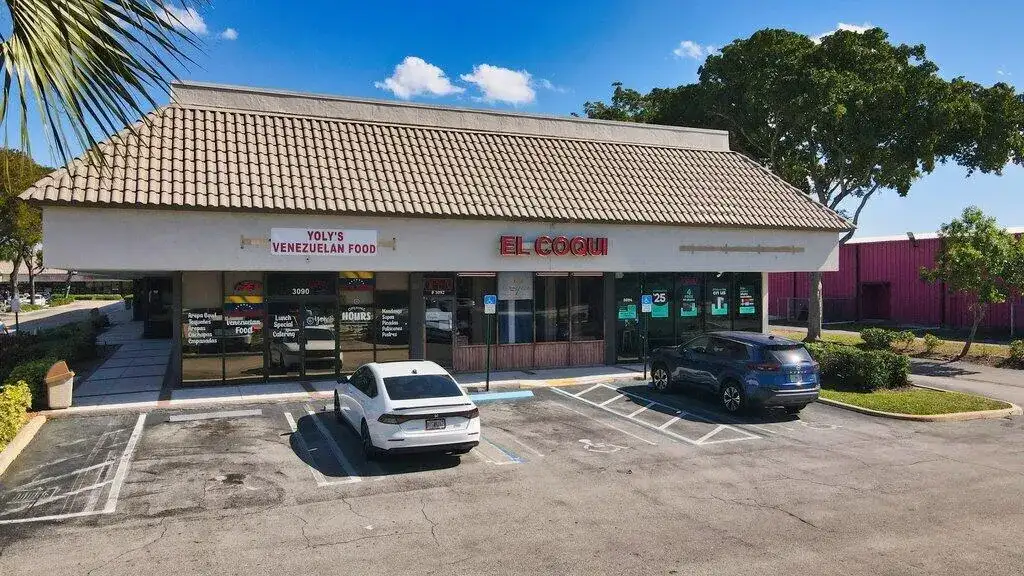 3092 S Jog Road, FL 33463 photo 2