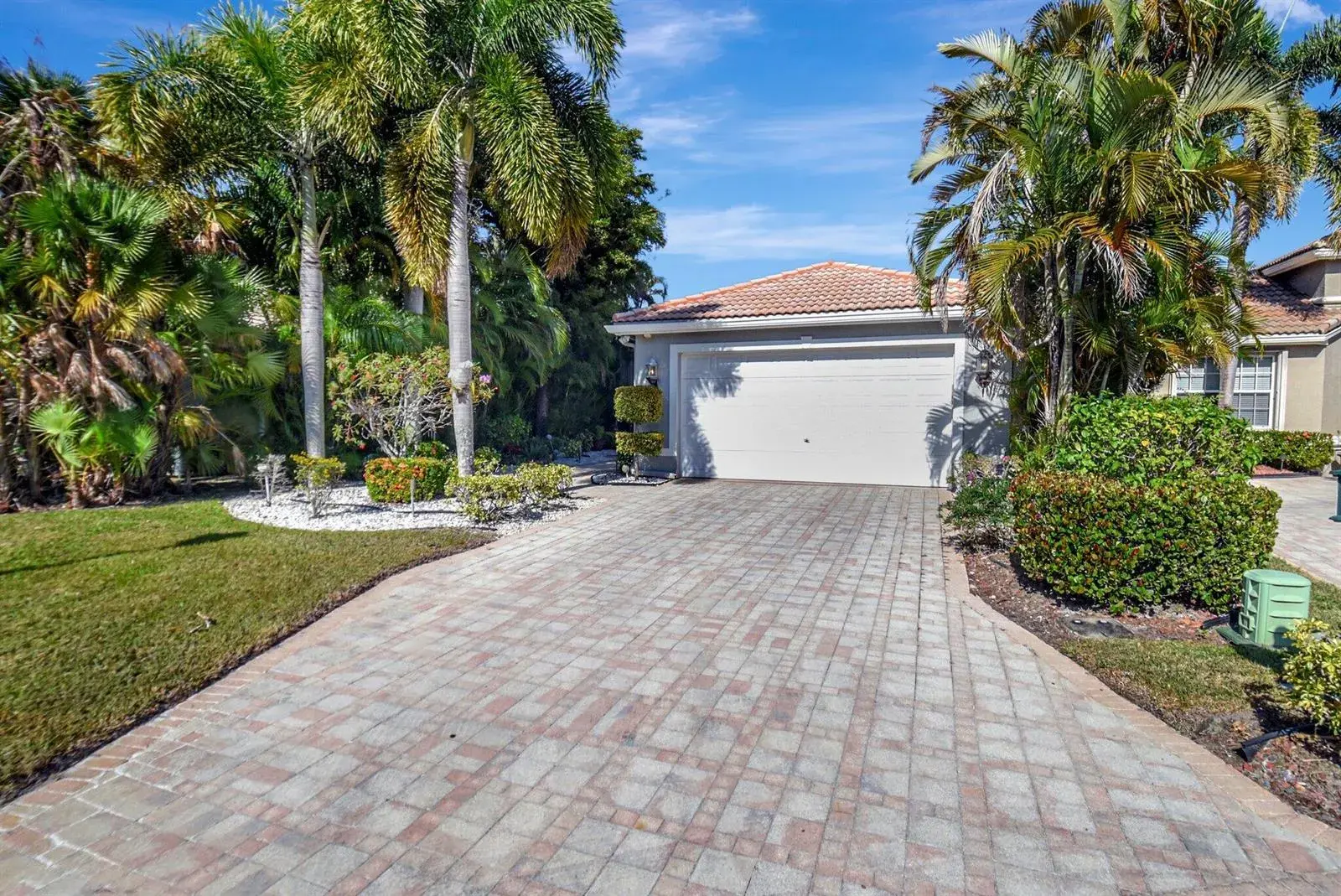 4022 Manchester Lake Drive, Lake Worth FL 33449