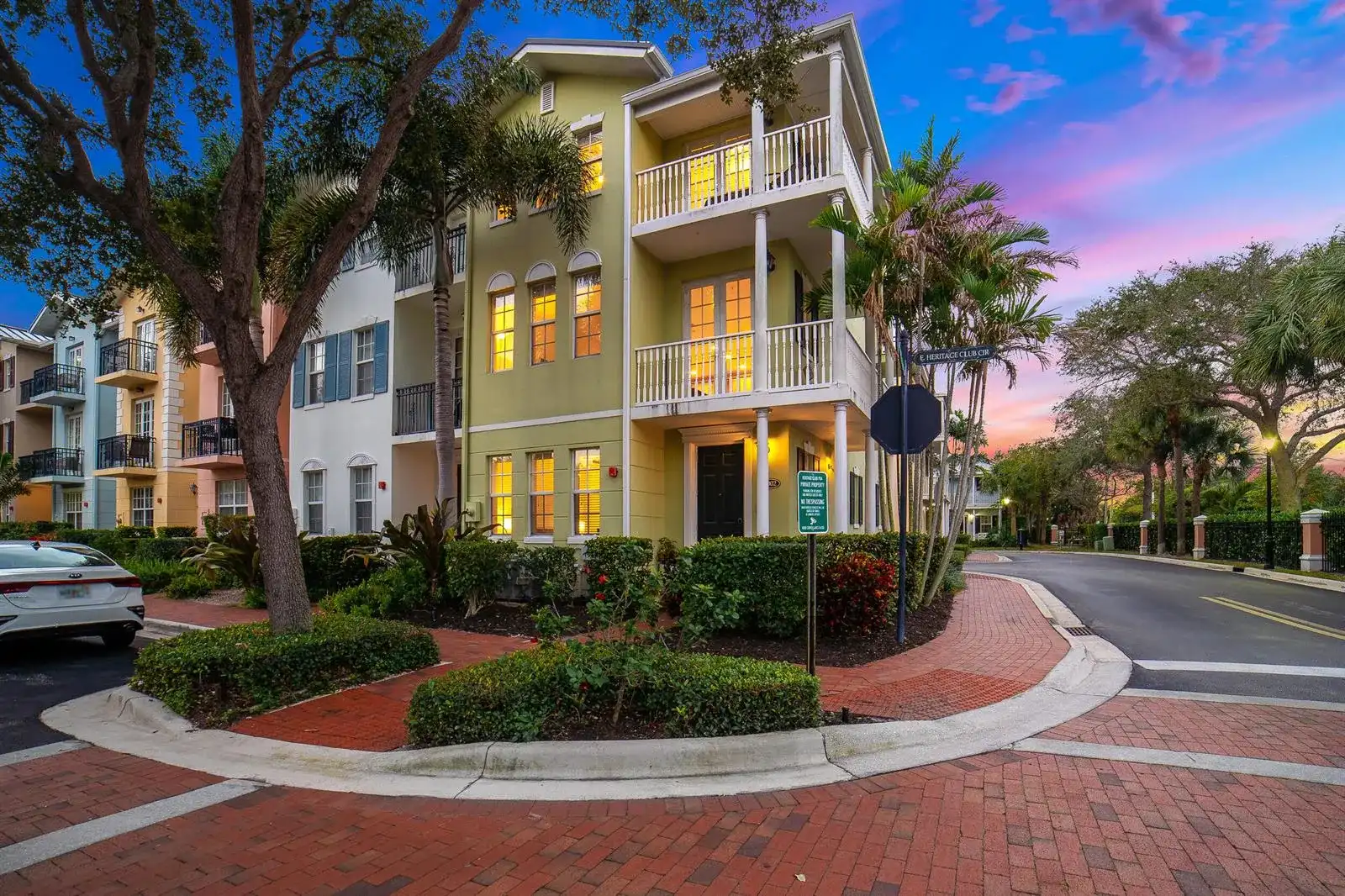1002 E Heritage Club Circle, Delray Beach FL 33483