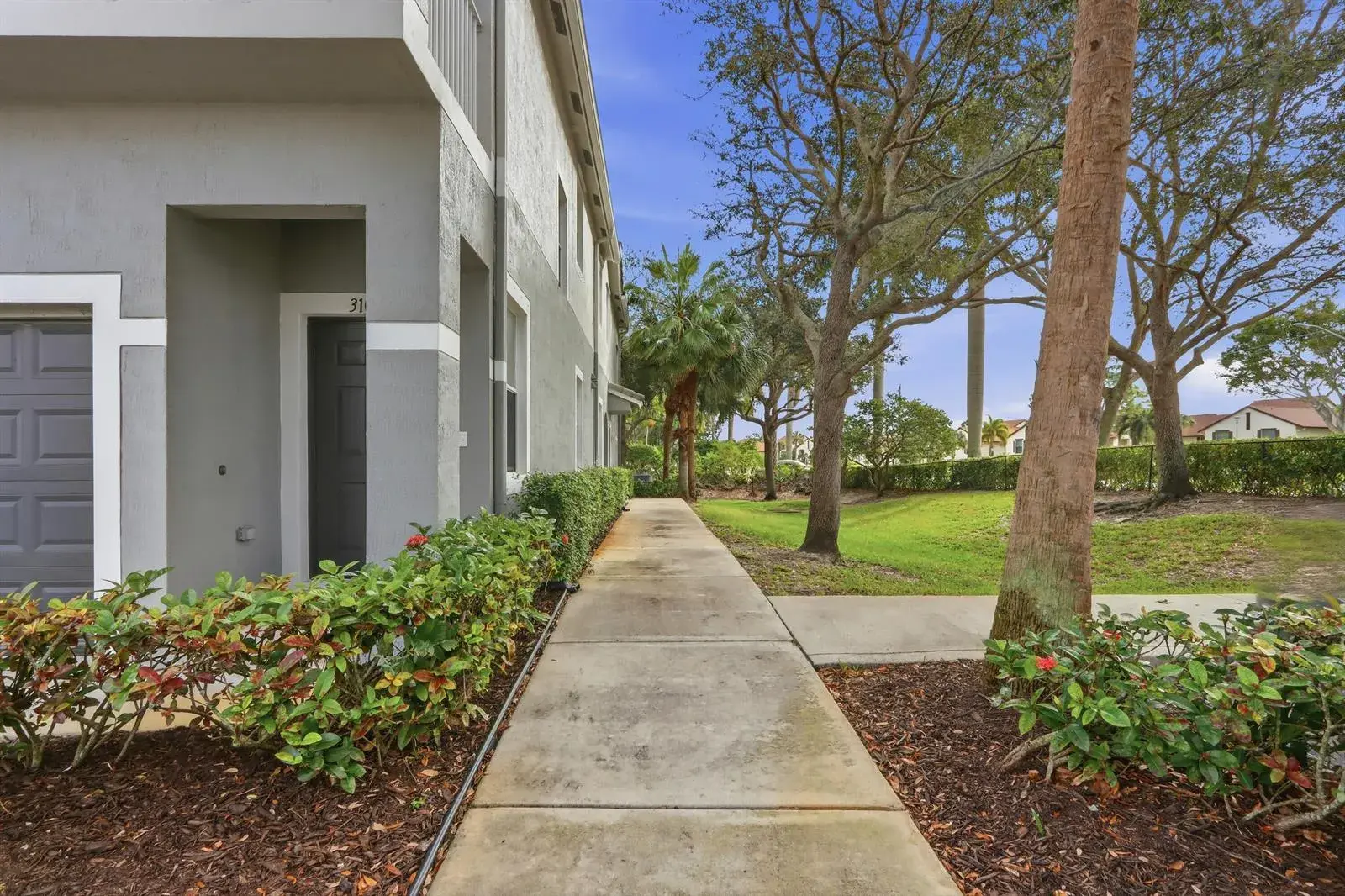 3108 Grandiflora Drive, FL 33467