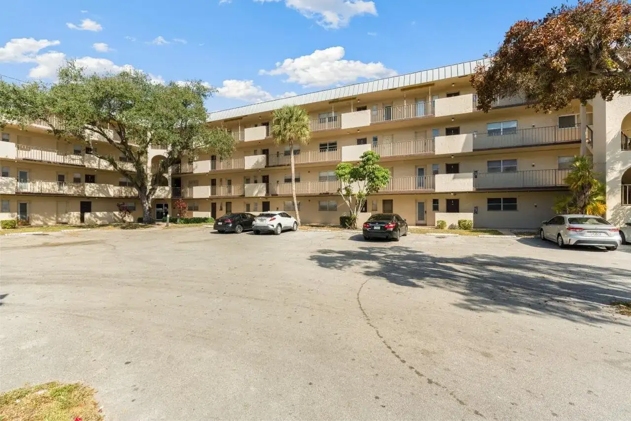 6301 N Falls Cir Drive # 307, Lauderhill FL 33319 photo 4