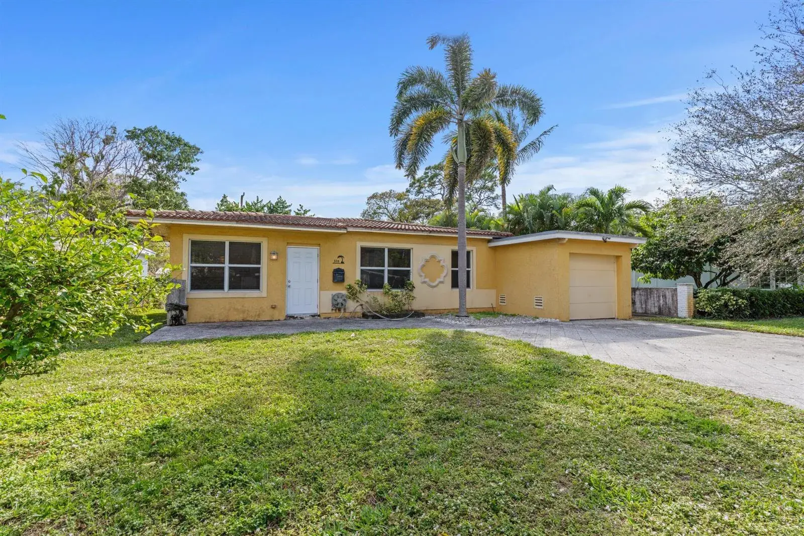 516 SW 17th Street, Fort Lauderdale FL 33315