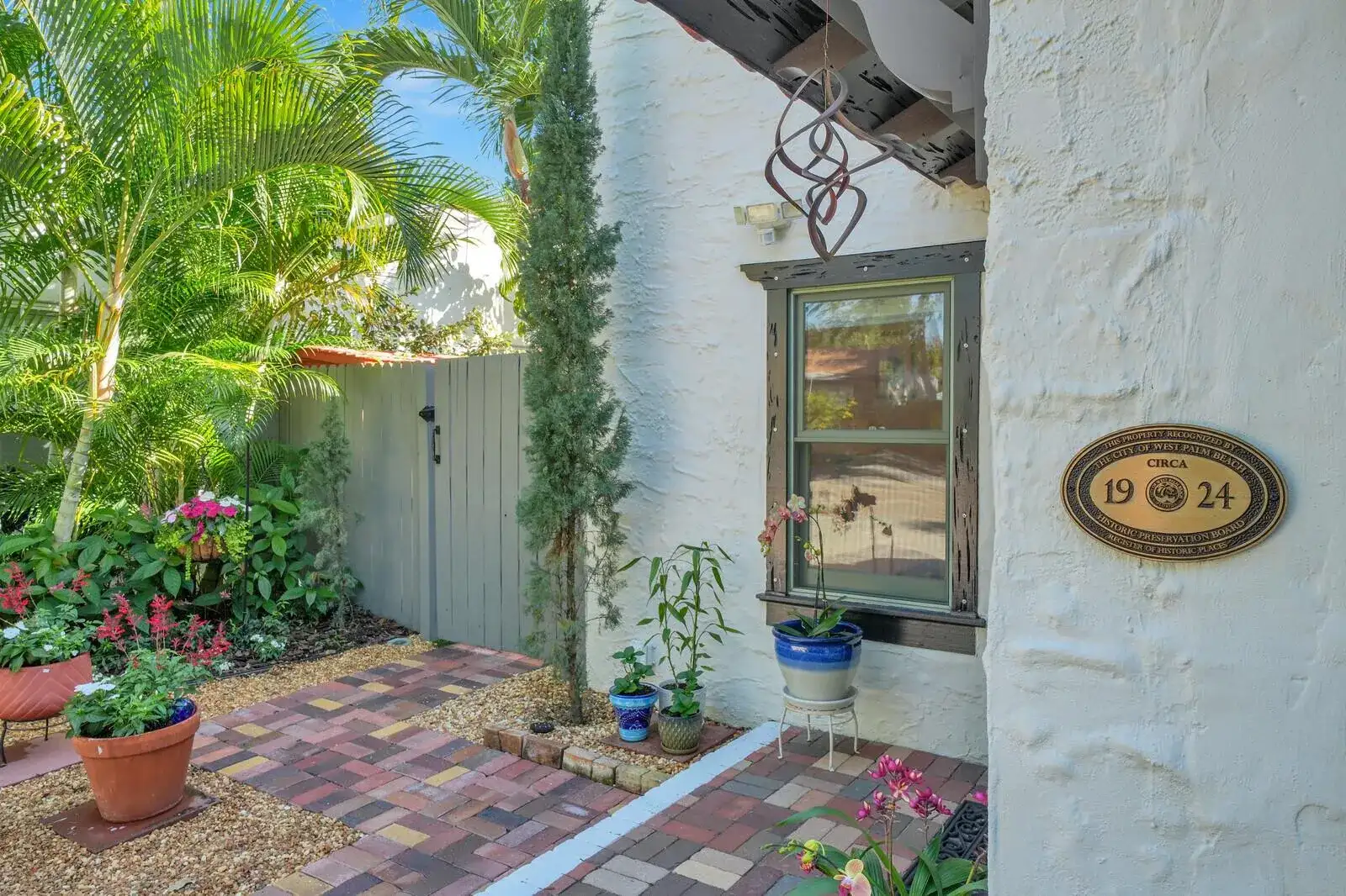 744 Penn Street, West Palm Beach FL 33401 photo 3