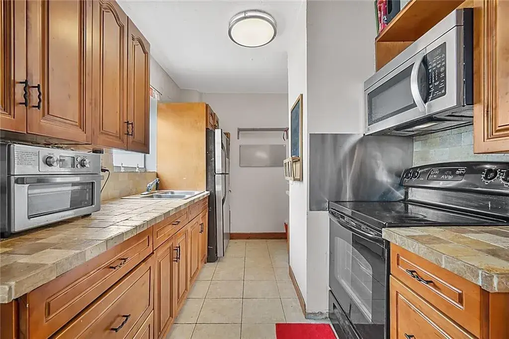 714 NE 10th Street # 205, Hallandale Beach FL 33009
