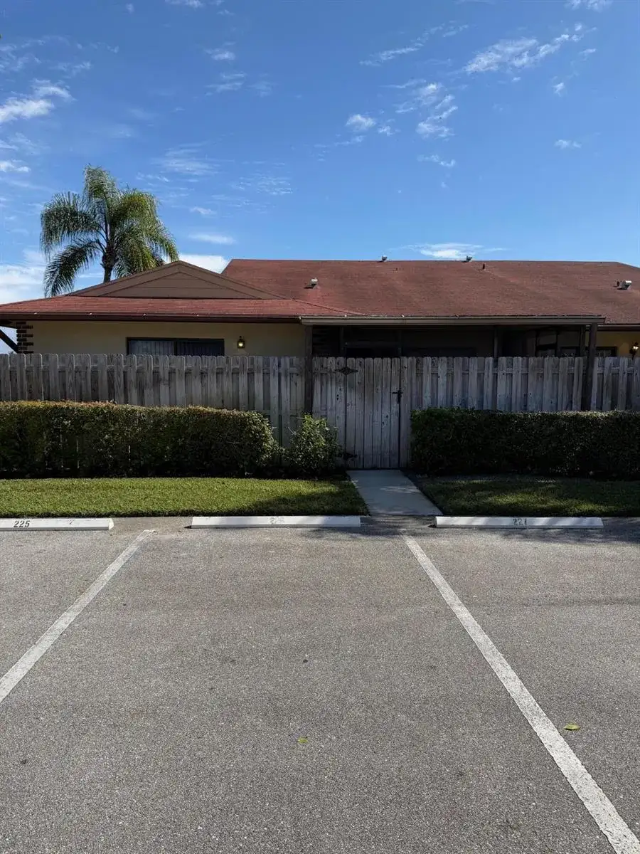 4413 Woodstock Drive # A, West Palm Beach FL 33409 photo 2