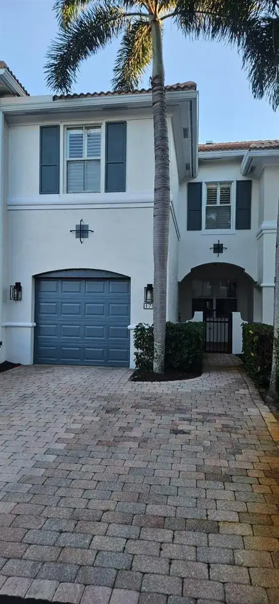 179 Las Brisas Circle, Hypoluxo FL 33462 photo 2