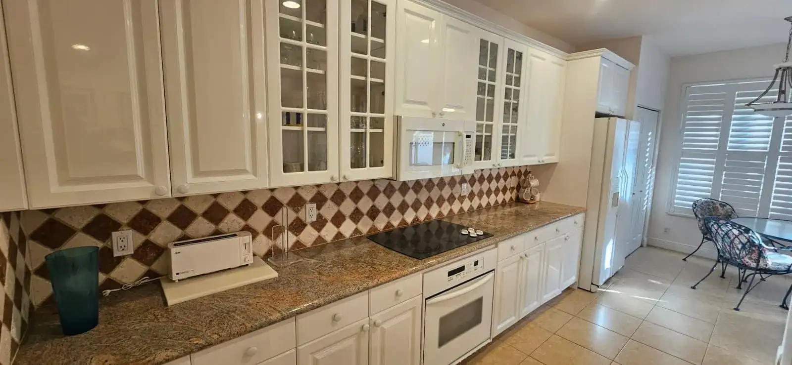 179 Las Brisas Circle, Hypoluxo FL 33462 photo 5