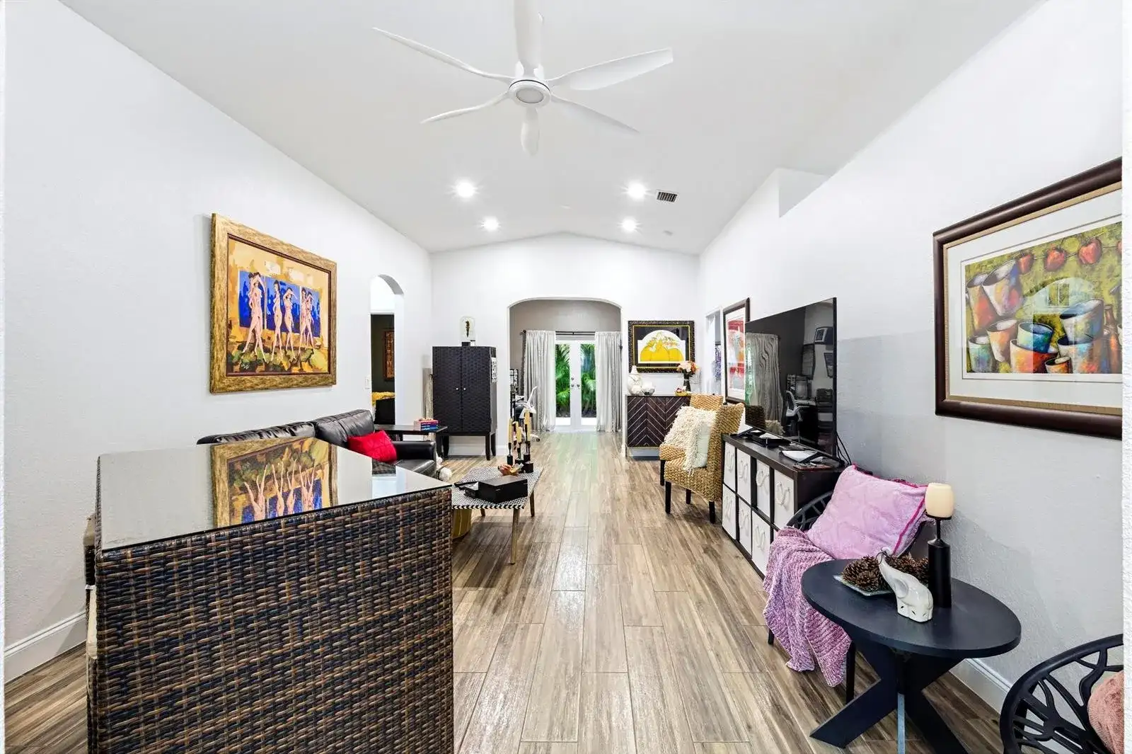 340 Hammocks Trail, FL 33413 photo 4